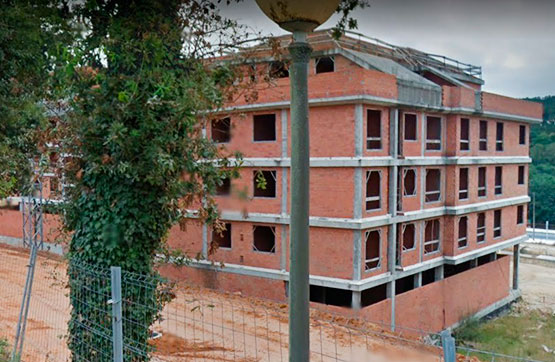 Others in street Alavaro Cunqueiro, Lalín
