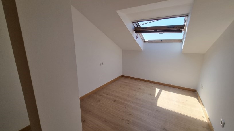 Piso de 92m² en calle A Revolta Nº 26b, Sanxenxo, Pontevedra