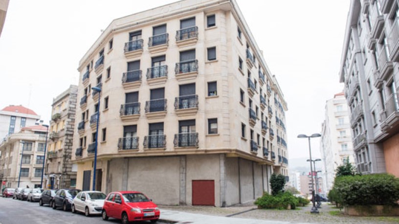 Locaux commerciaux de 190m² dans rue Quintela, Vigo, Pontevedra