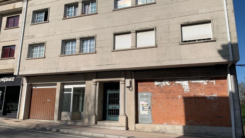 Locaux commerciaux de 280m² dans rue Rua 1, Moraña, Pontevedra