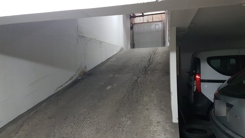 Plaza de garaje de 41m² en calle Da Seca, Pontevedra