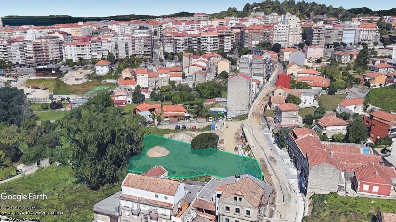 Developable land in street Mantelas, Vigo, Pontevedra
