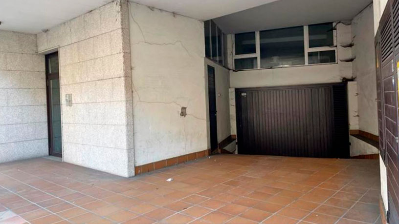 Local comercial de 46m² en calle Ramón Cabanillas, Moaña, Pontevedra