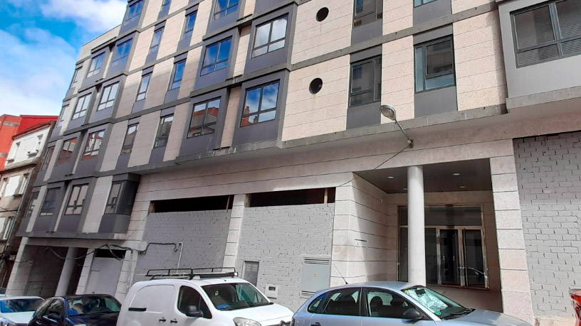 Locaux commerciaux de 450m² dans rue Aragon, Vigo, Pontevedra