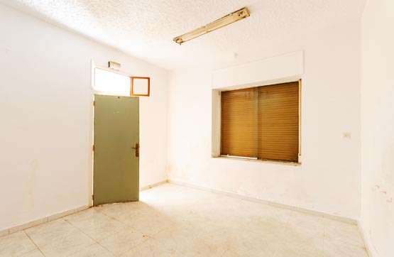 60m² Commercial premises on street Raon, Calahorra, La Rioja