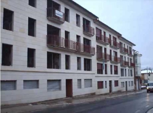 Work stopped  on street Mayor, Castañares De Rioja