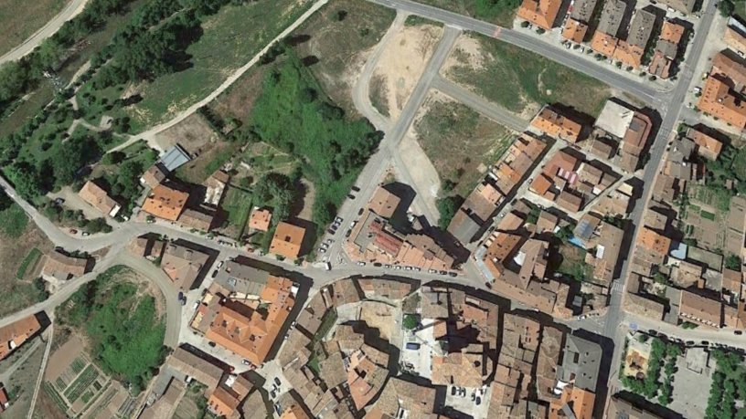 712m² Developable land on street Ue-3, Alberite, La Rioja