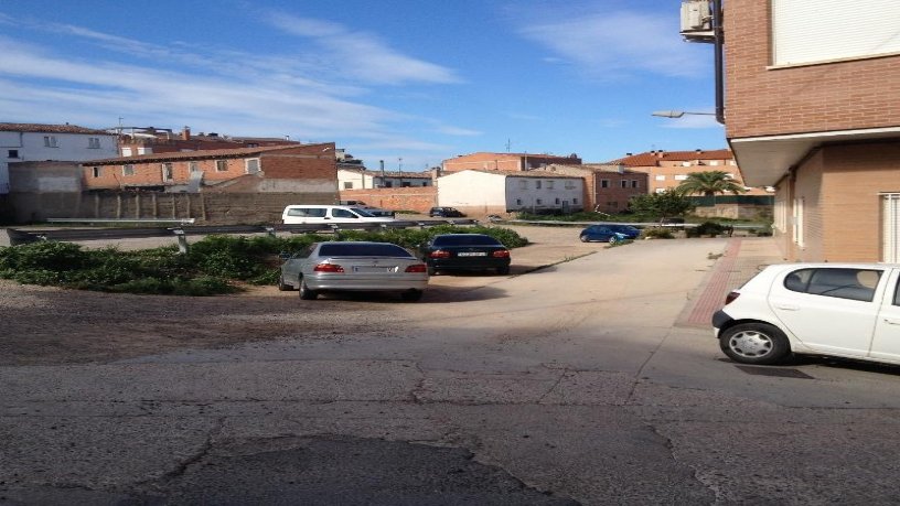 Terrain urbain de 1825m² dans rue Hontana, Villamediana De Iregua, La Rioja