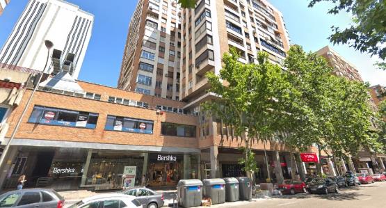 Garage sale in CALLE ORENSE, MADRID | Aliseda Inmobiliaria