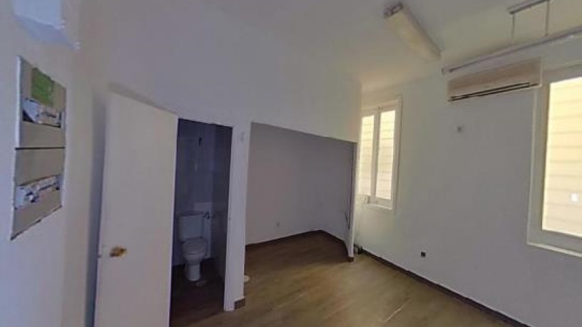 Commercial premises on street Jardines, Madrid