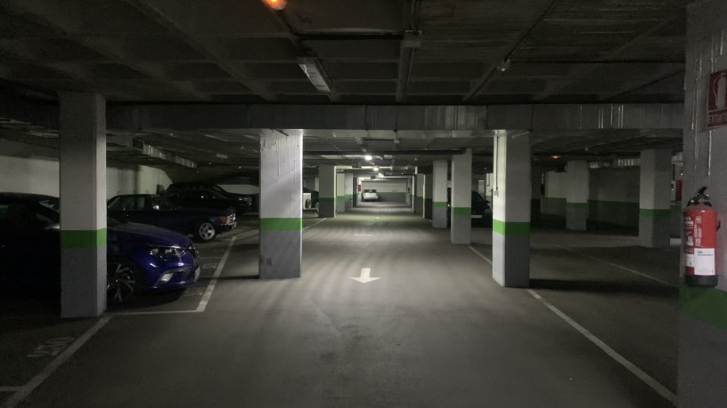 Parking space on avenue De Manoteras, Madrid