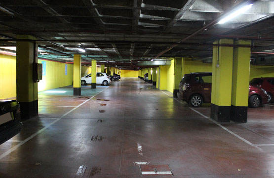 Parking space on street Groenlandia, Getafe