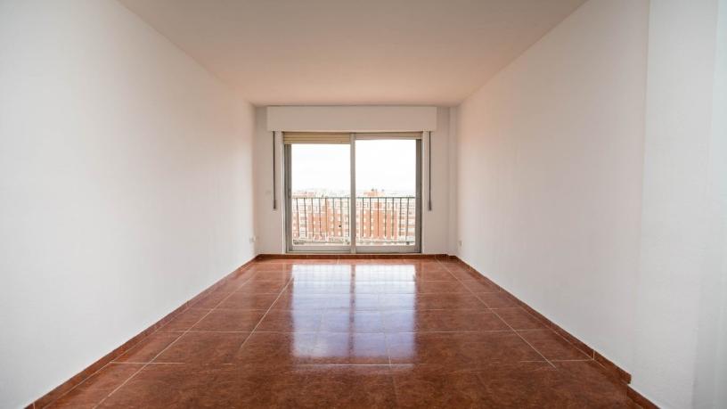 70m² Flat on street Panaderas, Fuenlabrada, Madrid