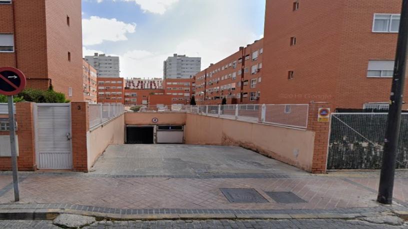 Plaza de garaje  en calle Planeta Urano, Parla