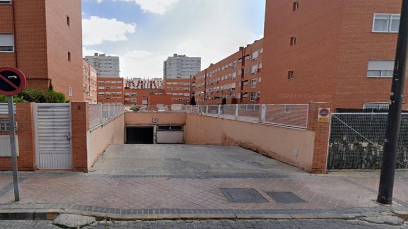 Plaza de garaje de 26m² en calle Planeta Urano, Parla, Madrid