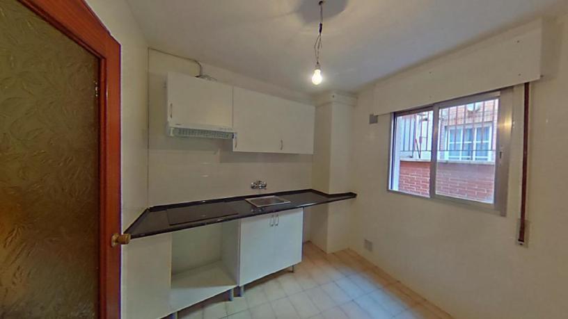 Piso de 85m² en calle Cruz, Getafe, Madrid