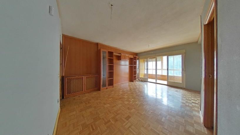 114m² Flat on square La Coruña, Fuenlabrada, Madrid