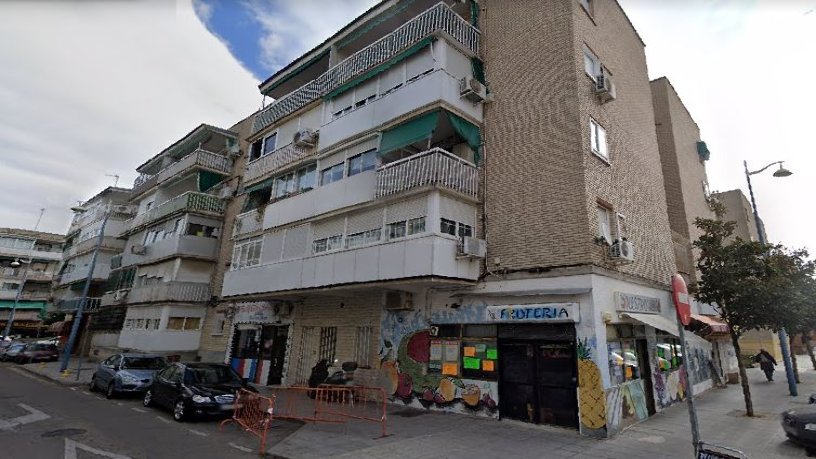 Local comercial en venta en urb Fuentebella, Parla, Madrid