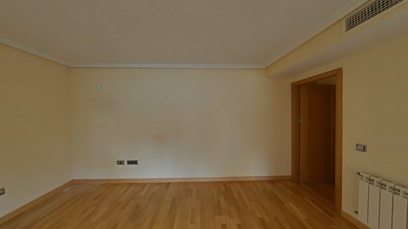 58m² Flat on street Teniente Ruiz, Alcalá De Henares, Madrid