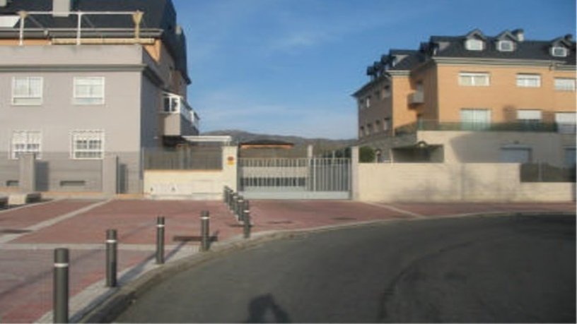 Plaza de garaje de 12m² en calle Jazmines, Collado Villalba, Madrid