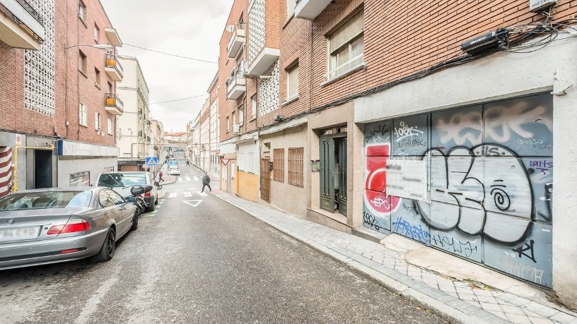 Local comercial en calle Oudrid, Madrid