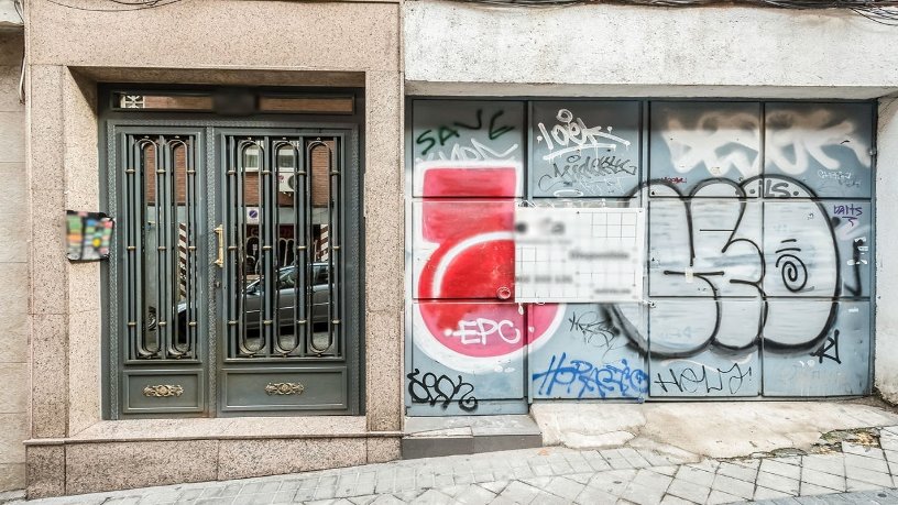 Local comercial en calle Oudrid, Madrid