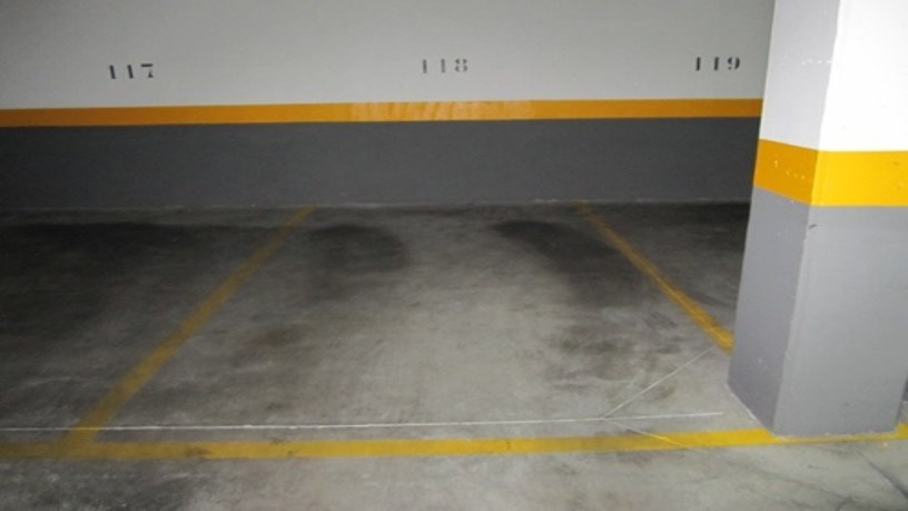 Parking space on street Cesar Navarro, Getafe