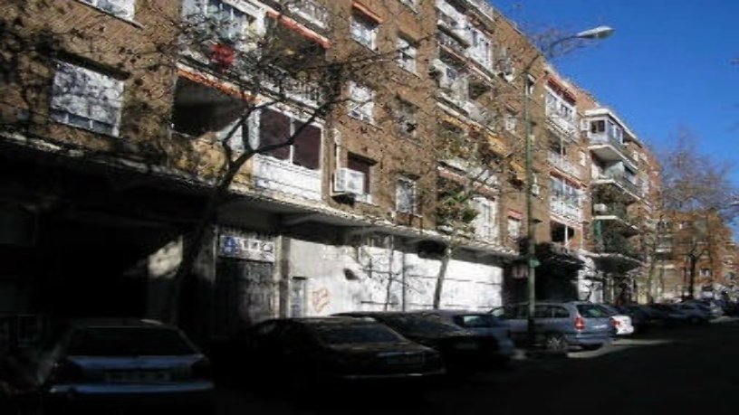 41m² Commercial premises on street General Cabrera, Madrid