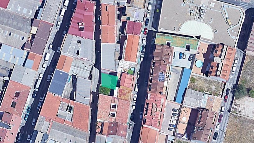 Terrain urbain de 137m² dans rue San Antonio De La Florida, Leganés, Madrid
