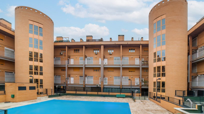 Venta de piso con piscina en Alcobendas