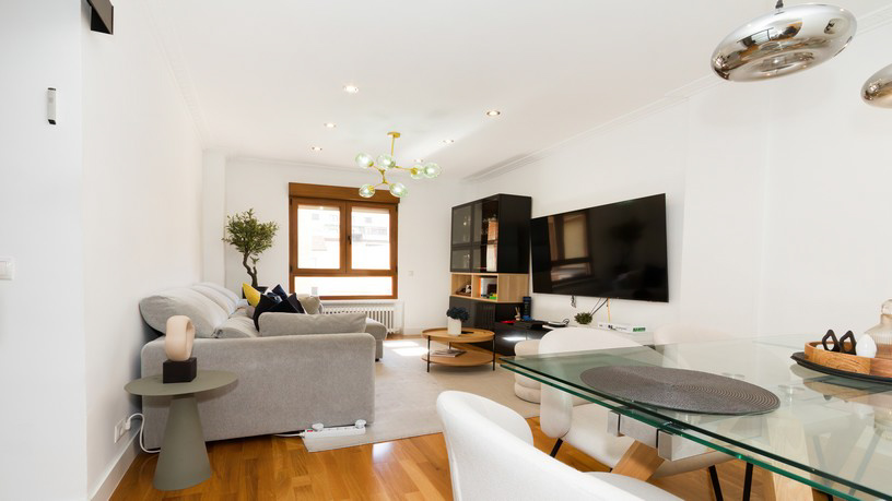 103m² Flat on street Alcantara, Madrid