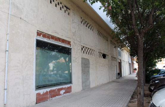 Local comercial  en avenida Libertad 27 C/v Aguilas 2, Yecla