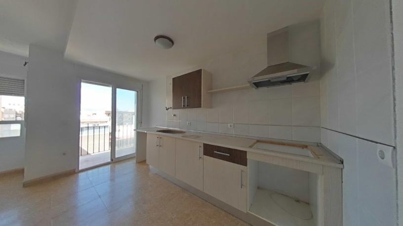 Piso de 72m² en calle Granada, Águilas, Murcia