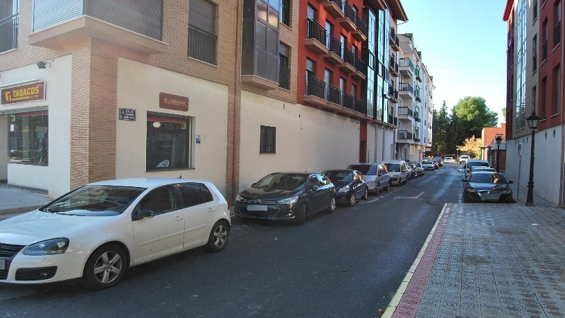 Local comercial de 130m² en calle Profesor Jose Moya, Caravaca De La Cruz, Murcia