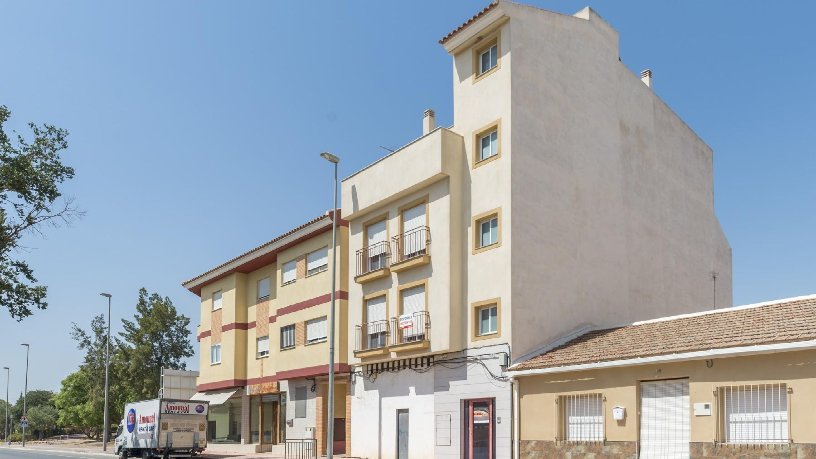 Obra parada en avenida Gines Campos, Alhama De Murcia, Murcia