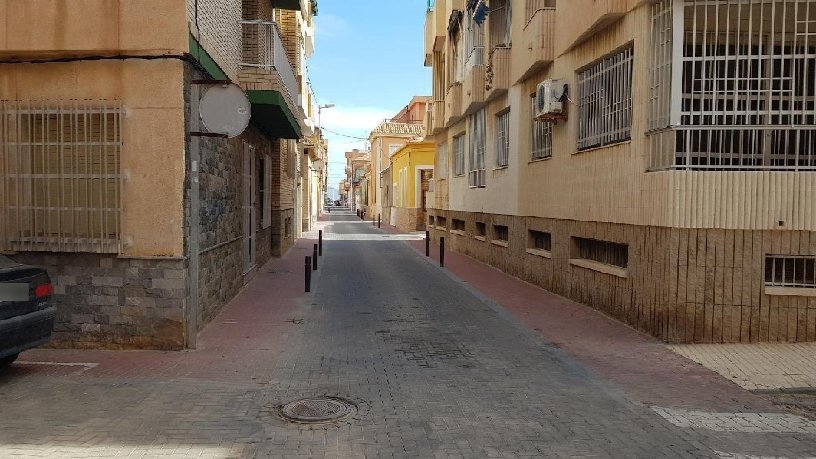 Plaza de garaje de 12m² en calle Murcia, Alcázares (Los), Murcia