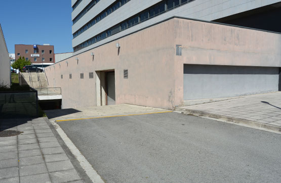 Parking space in road De Pamplona Pol. In. Noain-ezquiroz O, Noáin (Valle De Elorz)/noain (Elortzibar), Navarra