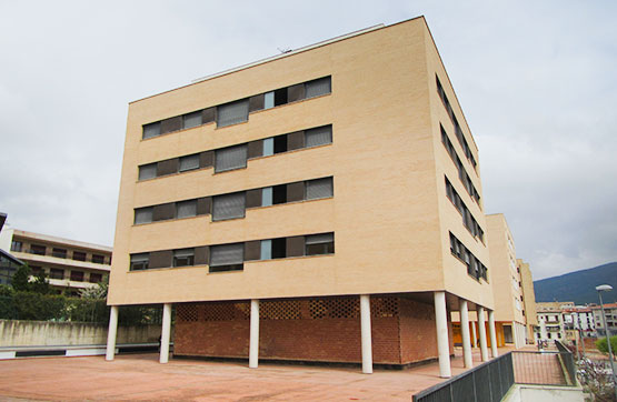 Commercial premises in urbanization La Harinera, Aoiz/agoitz, Navarra