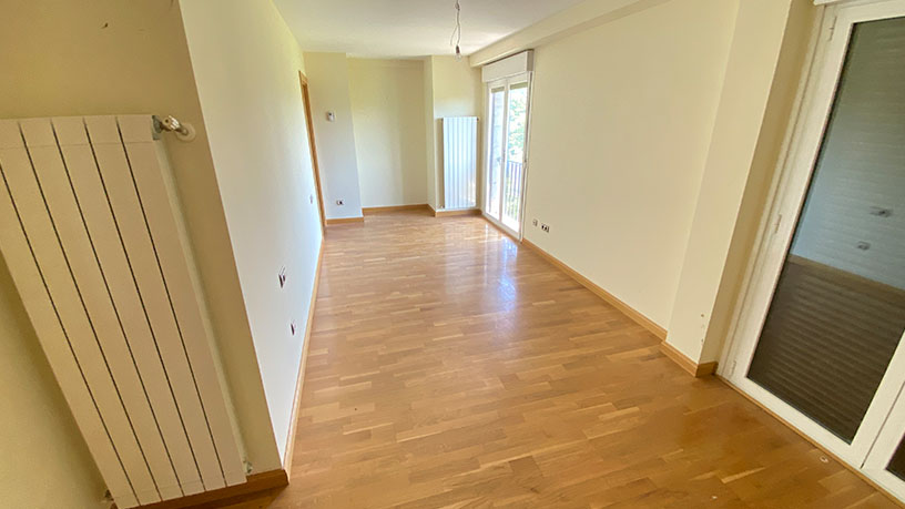 Chalet in street Cl Julien Vinson, Cizur