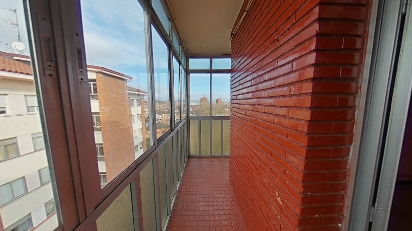 Piso de 60m² en calle Reyes De Navarra, Vitoria-gasteiz, Álava