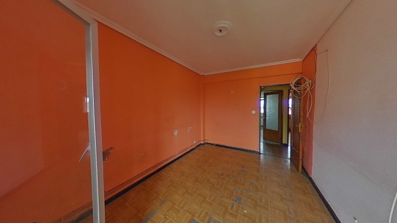 60m² Flat on street Reyes De Navarra, Vitoria-gasteiz, Álava