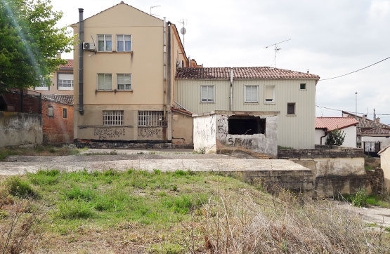 Otros  en calle Eras De Arriba, Oyón-oion