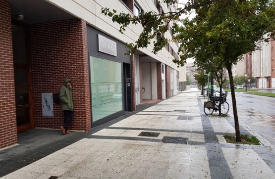 Commercial premises on street Madre Teresa De Calcuta, Vitoria-gasteiz