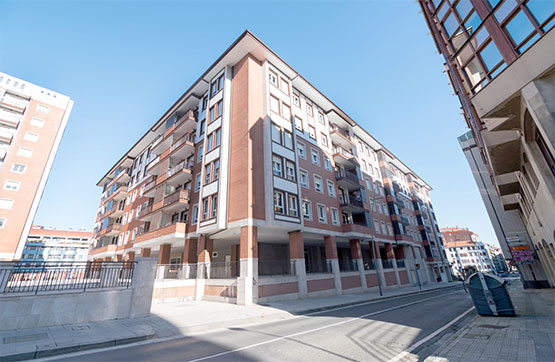 Local comercial de 636m² en calle Zubiaur Tar Kepa, Bermeo, Vizcaya