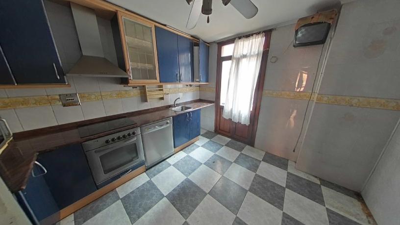 87m² Flat on street Lehendakari Aguirre, Basauri, Vizcaya