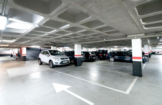 Parking space  on street Henao, Bilbao