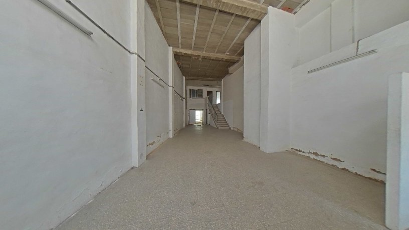 Locaux commerciaux de 364m² dans rue Progreso, Villena, Alicante