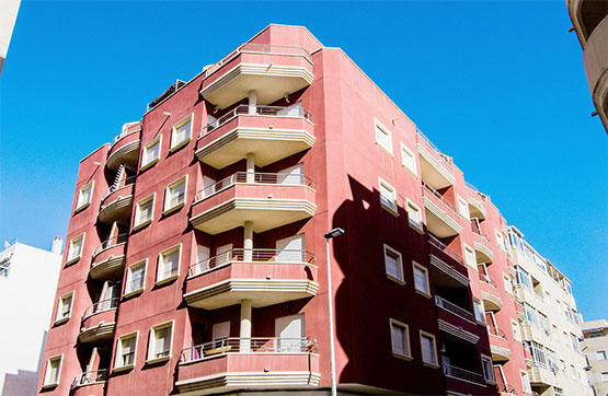 31m² Parking space on boulevard Juan Mateo Garcia-ed.tiare, Torrevieja, Alicante