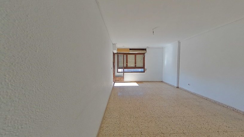 Piso de 140m² en calle Doctor Sirvent, Almoradí, Alicante