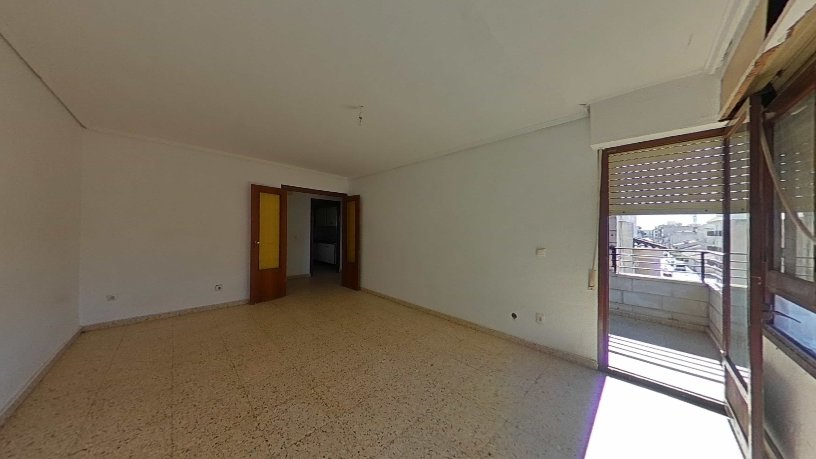 Piso de 140m² en calle Doctor Sirvent, Almoradí, Alicante